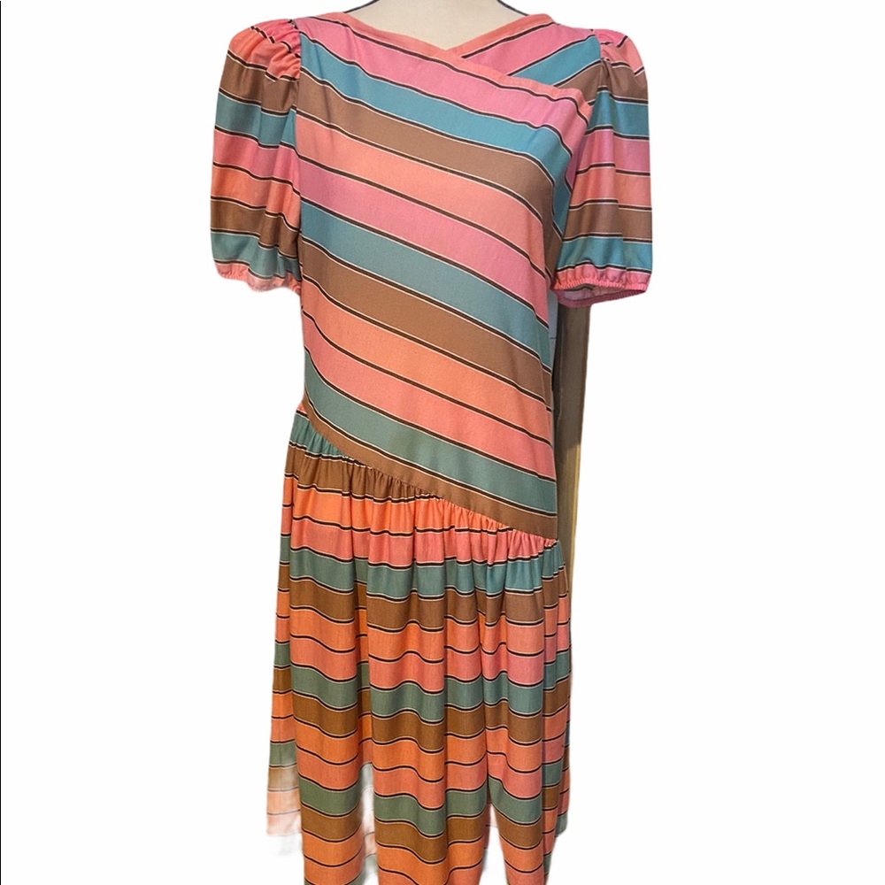 Vintage 80’s Diagonal Rainbow Pink & Blue Stripe Puff Sleeve Size 14 P Dress.